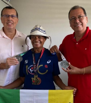 De volta à casa, Carminha reforça agradecimento à Prefeitura de Arapiraca