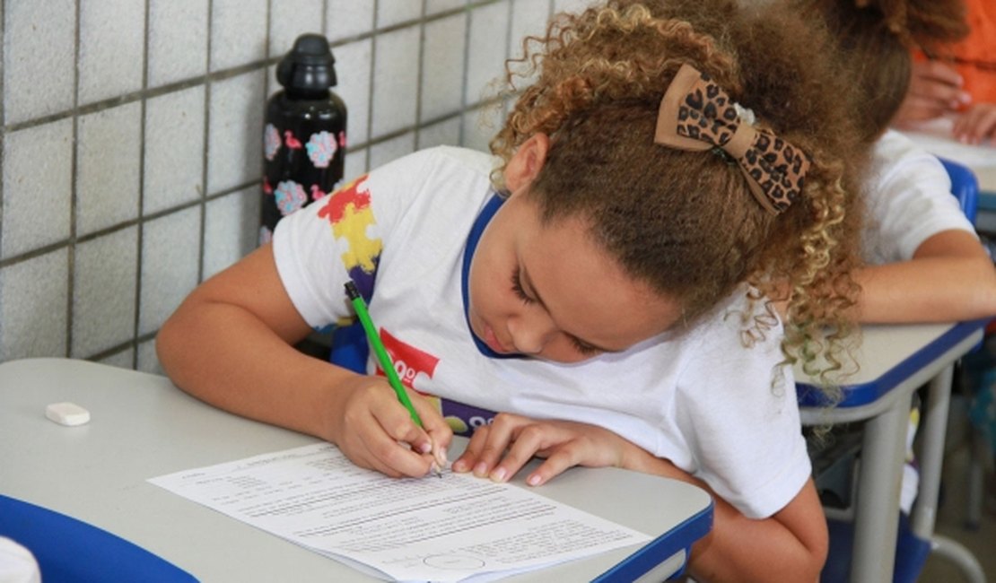 Alagoas reduz analfabetismo e tem 99% das crianças entre 6 e 14 anos na escola
