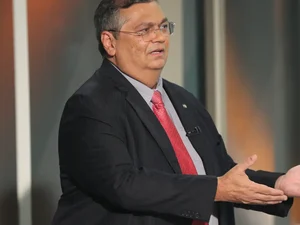 Dino manda PF investigar novas irregularidades em emendas Pix