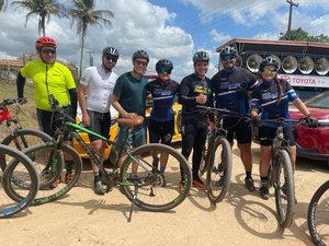 Ricardo Nezinho elogia iniciativa da SMTT de Arapiraca na promoção de 'Pedal Solidário'