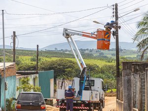 Com implantação na Nova Esperança, Massaranduba e Poção, Arapiraca chega a 75% de iluminação em LED