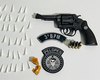 Polícia apreende revólver, cocaína e crack dentro de residência em Arapiraca