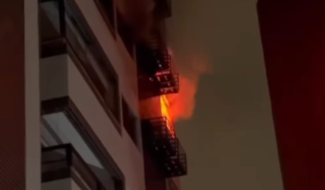 Defesa pede prisão preventiva de acusado de incendiar apartamento de ex-namorada