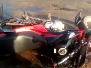 Motocicleta abandonada é encontrada por moradores em São Sebastião