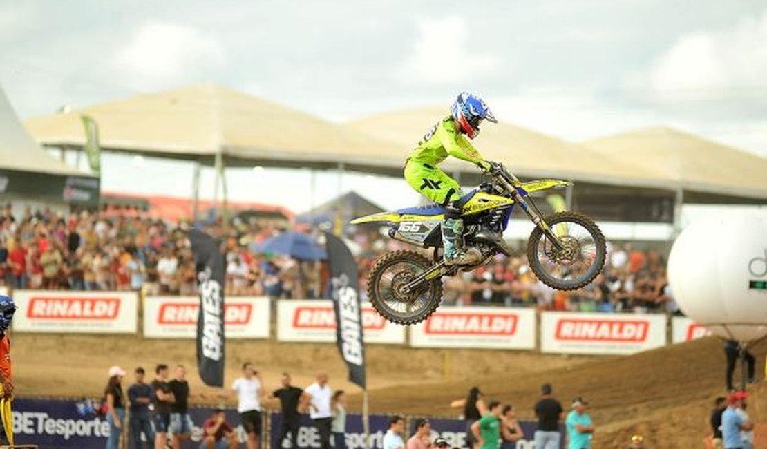 Prefeitura de Arapiraca apoiará piloto de motocross Gabriel Magalhães nos circuitos brasileiros