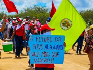 Jornada das Mulheres Sem Terra faz protesto contra impactos da mineração em Craíbas