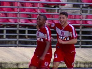 No Rei Pelé, CRB vence Internacional e entra no G4 da Série B 