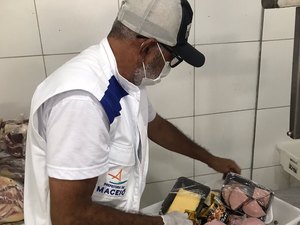 900kg de alimentos estragados são retirados de mercados em Maceió