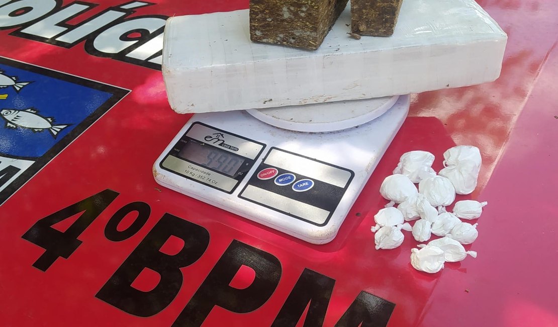 Polícia Militar apreende drogas em área de mata no bairro Chã da Jaqueira, em Maceió