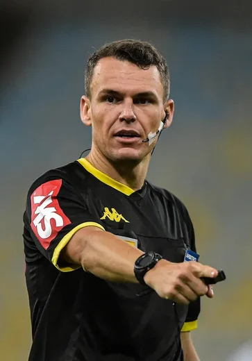 Paulo Cesar Zanovelli: Árbitro FIFA de MG apita duelo decisivo entre CSA x Nacional