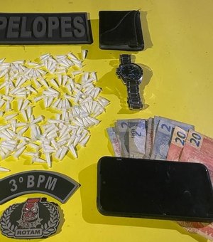 Homem é preso com 197 pinos de cocaína no Manoel Teles em Arapiraca