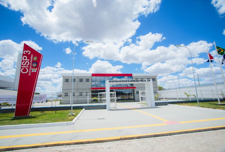 Empresário, parente de ex-prefeito e ex-vice prefeito de Santana do Ipanema, é preso acusado de abusar de duas adolescentes