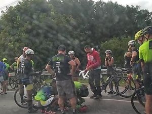 Ciclista é atropelada por veículo na AL - 101 Sul