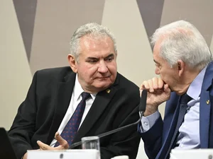 A treta do cerimonial de dois senadores na posse que uniu Toffoli e Ivete