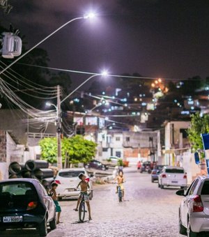 Mais quatro comunidades de Maceió vão receber iluminação 100% LED