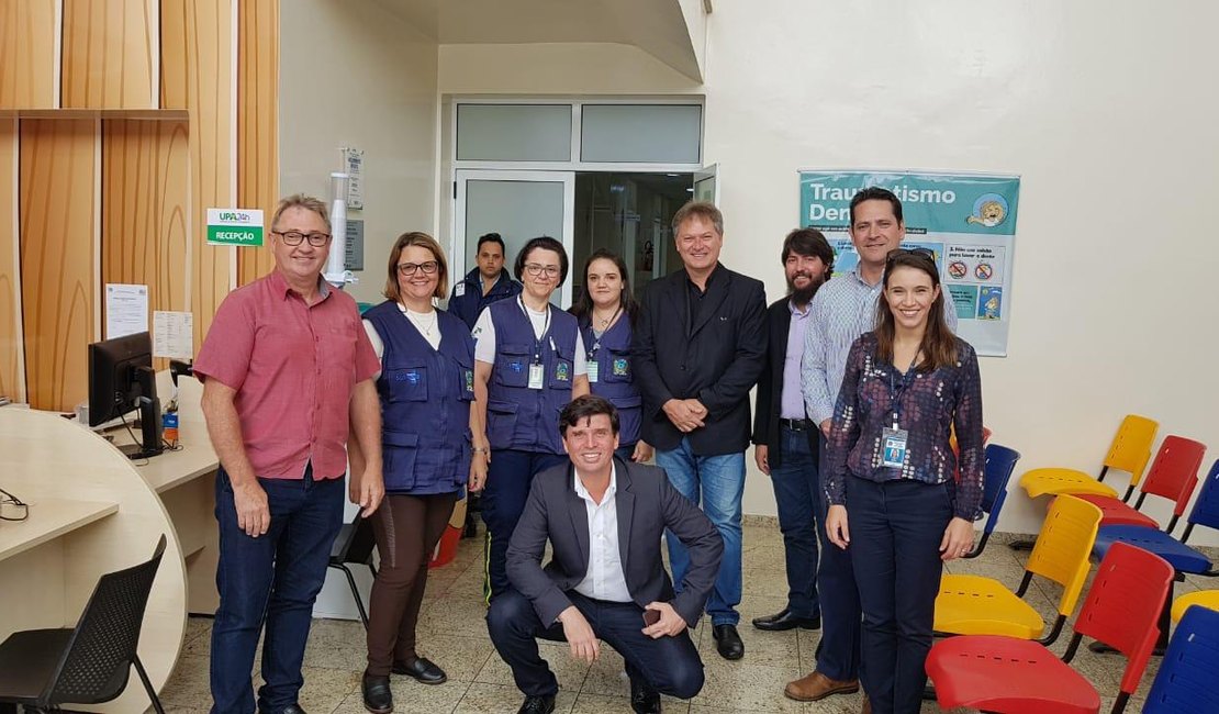 No Paraná, prefeito alagoano apresenta projeto na área de saúde
