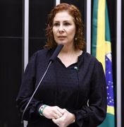 Ministério da Justiça diz ao STF que audiência de extradição de Zambelli será no dia 13 de agosto