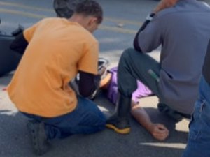 Motociclista fica ferido após colisão com carro na Santa Amélia