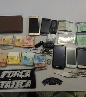 Polícia apreende mais de R$ 3 mil, drogas e celulares durante rondas no Agreste