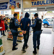 Homem é preso após furtar mercadorias em loja no Tabuleiro dos Martins