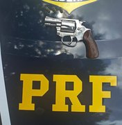 PRF em Alagoas prende homem por porte ilegal de arma em Rio Largo