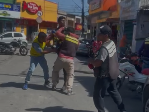 Confusão entre mototaxistas causa tumulto no Centro de Rio Largo