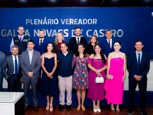 Câmara dá posse a mais nove servidores aprovados no concurso público de 2024