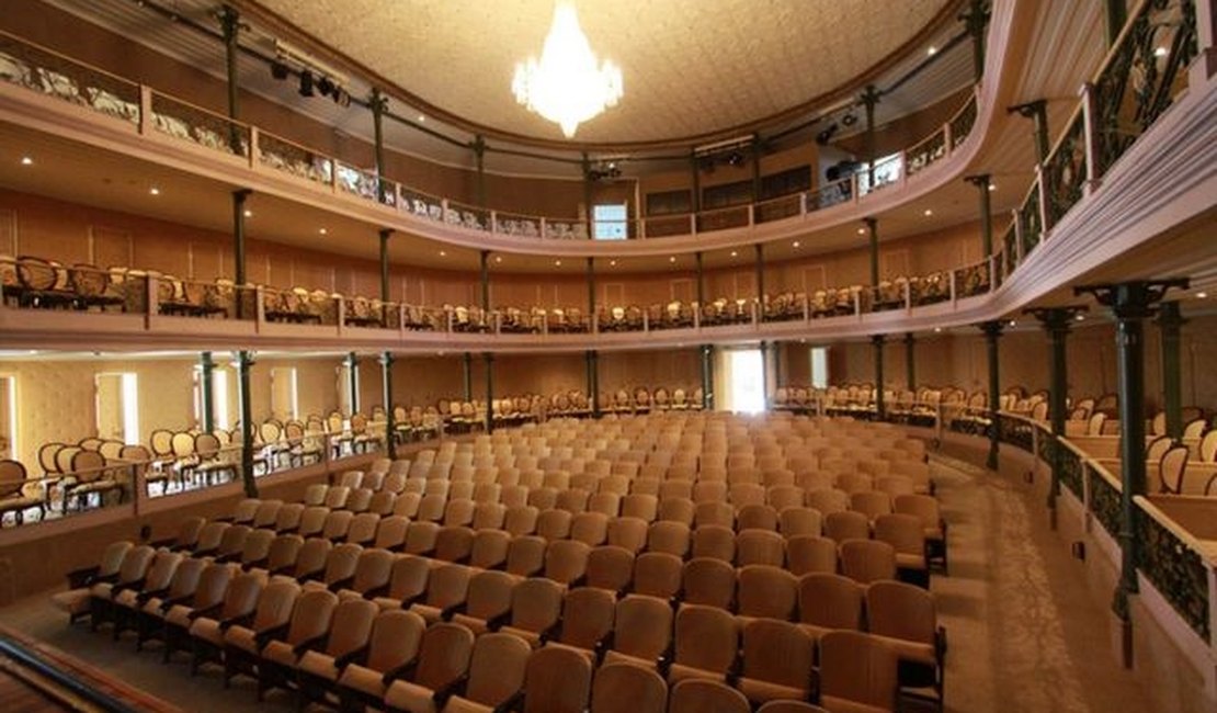Teatro Deodoro faz 106 anos de fundação com programação gratuita; confira!