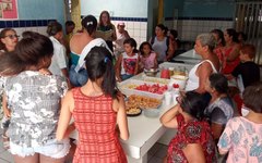 A iniciativa reuniu crianças, adultos e idosos na Escola de Ensino Fundamental Jesus Redentor