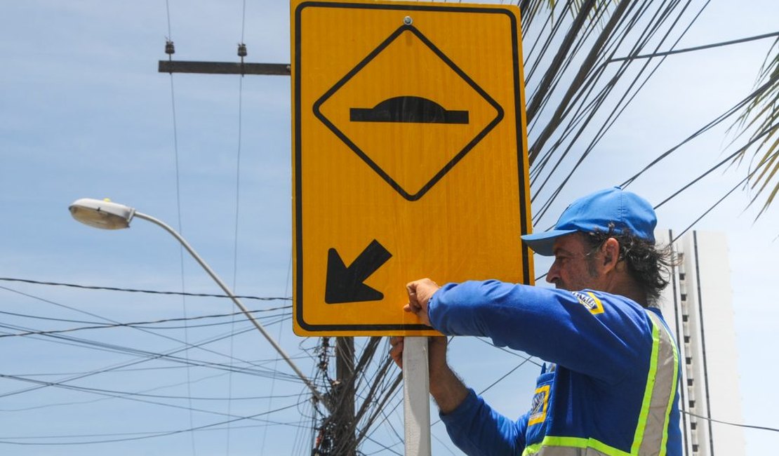 Prefeitura de Maceió conclui serviços de sinalização no São Jorge