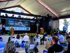 AMA promove evento com prefeitos eleitos de todos os municípios de AL