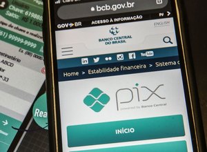 Rui Costa diz que Lula determinou suspensão temporária de tarifa do Pix para empresas pela Caixa