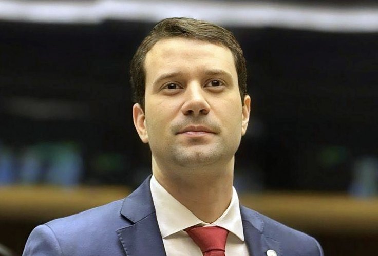 Daniel Barbosa driblou a blindagem e saiu fortalecido