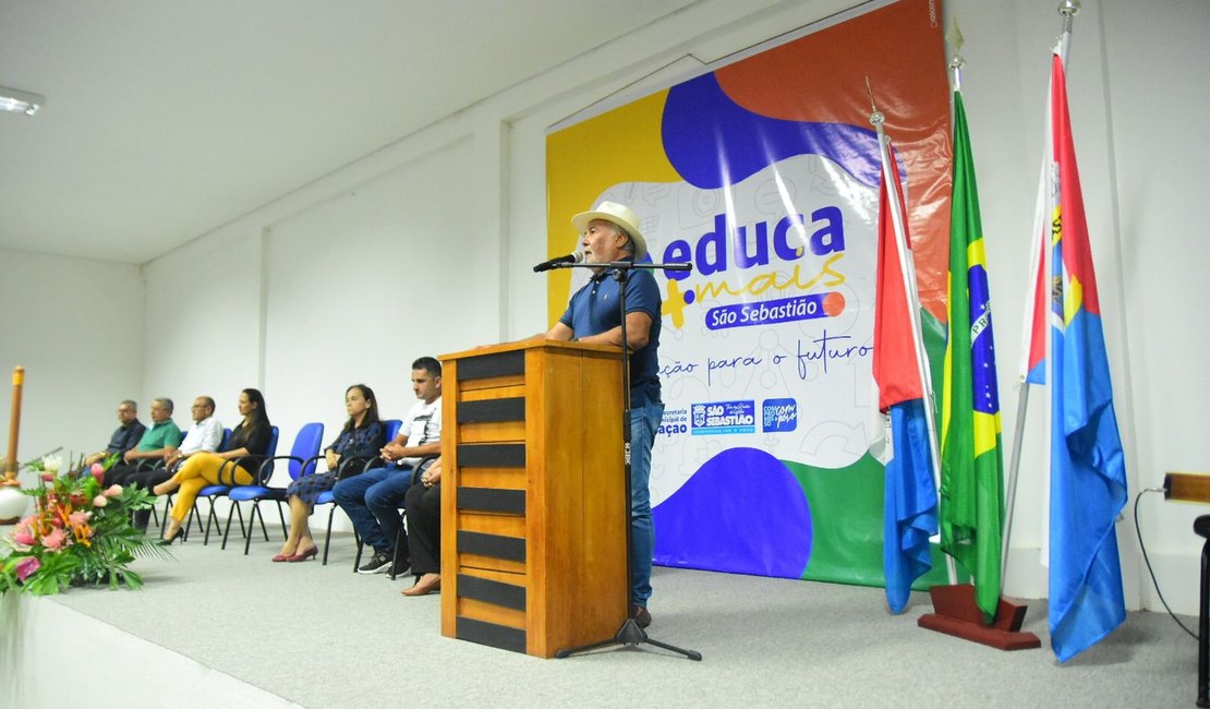 São Sebastião lança o programa municipal Educa Mais, que vai beneficiar mais de mil estudantes