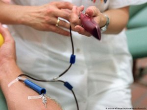 Anvisa revoga restrição à doação de sangue por homens homossexuais