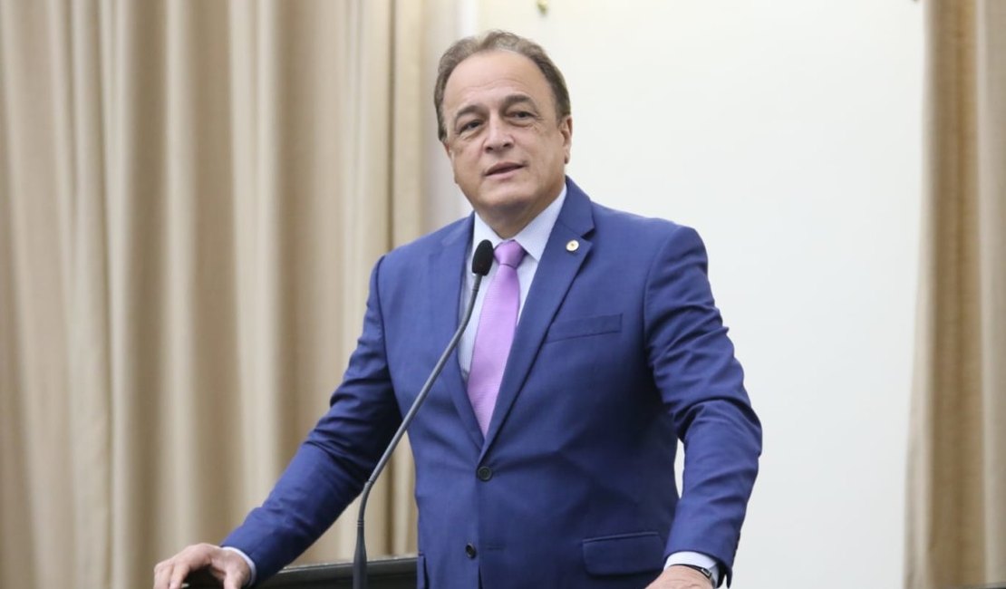 Chegada de Dudu Hollanda à Assembleia Legislativa joga Galba Novaes de escanteio