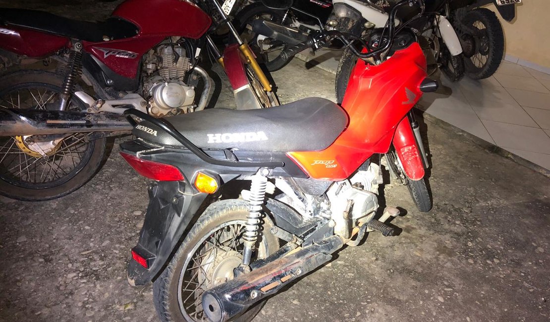 Homem é encontrado com moto roubada em São Sebastião 