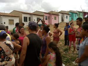 Prefeitura de Feira Grande quer entregar casas “aos verdadeiros donos” em 2018