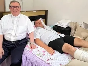 Padre José, da Paróquia São Luiz Gonzaga, deve passar por cirurgia após queda de telhado