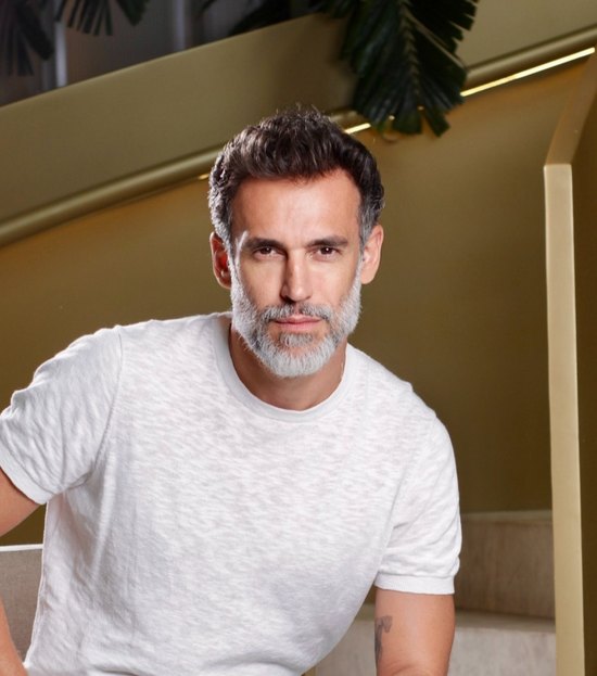 Leandro Figueiredo: o empreendedor da beleza que transformou talento em referência nacional na colorimetria profissional