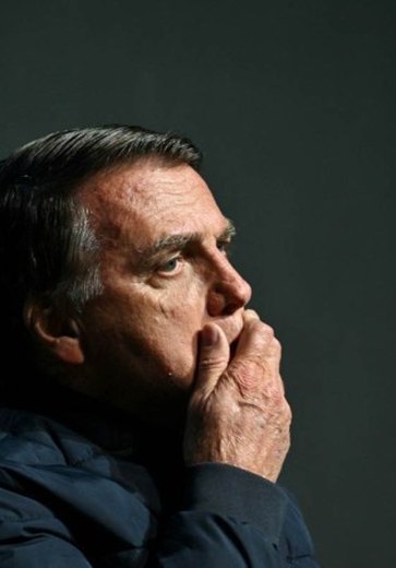 Bolsonaro diz que mobilizará bancada contra Receita e repete fake news sobre Pix