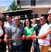 Prefeito Déo entrega obras para população de Japaratinga