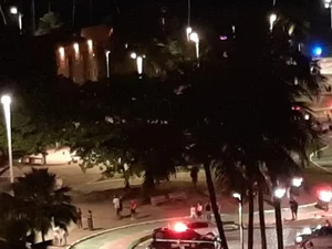 Entregador por app morre e outro fica ferido após ataque a tiros na Jatiúca, em Maceió