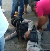 [Vídeo] Acidente envolvendo carro e moto deixa militar ferido, em Maceió