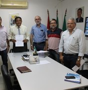 Julio Cézar contesta especulações e garante CSE no Alagoano 2018