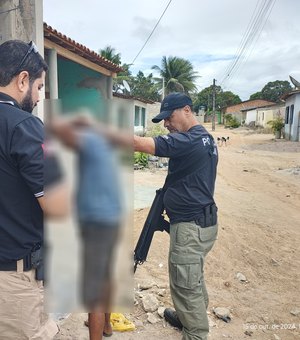 [Vídeo] Ex-palhaço é preso condenado por estuprar menino de 12 anos em Junqueiro