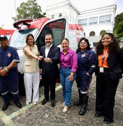 Prefeita Ceci celebra: Atalaia recebe nova ambulância do SAMU e garante construção de escola moderna