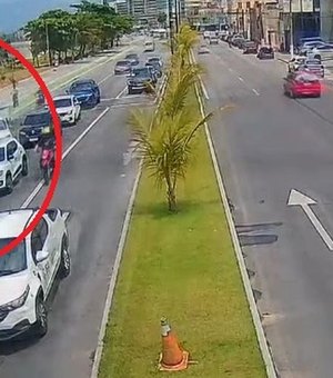 Caminhonete provoca acidente com diversos veículos no Jaraguá