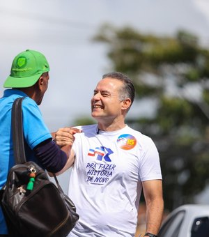 Renan Filho vai às ruas de Maceió para ouvir demandas e apresentar propostas