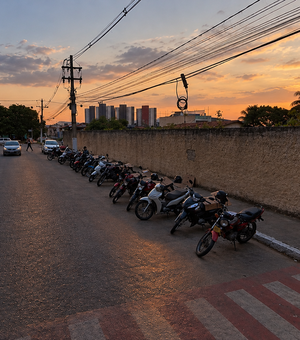 Motociclista estaciona moto e tem veículo levado em minutos em Arapiraca